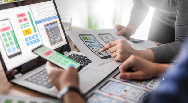 ¿Qué es el desarrollo de aplicaciones móviles? - Guía completa y actualizada 3 Características y ventajas del desarrollo de aplicaciones móviles