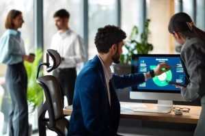 La importancia de la Inteligencia Artificial en la Transformación Digital Empresarial en Colombia 4 La importancia de la Inteligencia Artificial para las empresas, de todos los tamaños