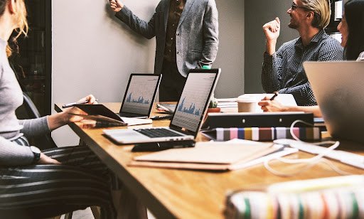 ¿Cómo aplicar la transformación digital en tu empresa? 2 Que obtiene una empresa con transformacion digital